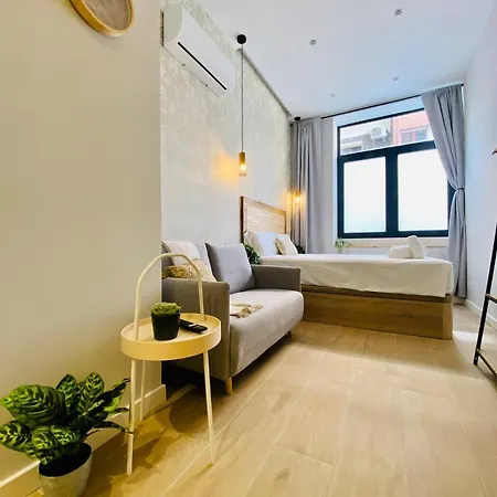 Florit Flats - The Cabanyal & Port